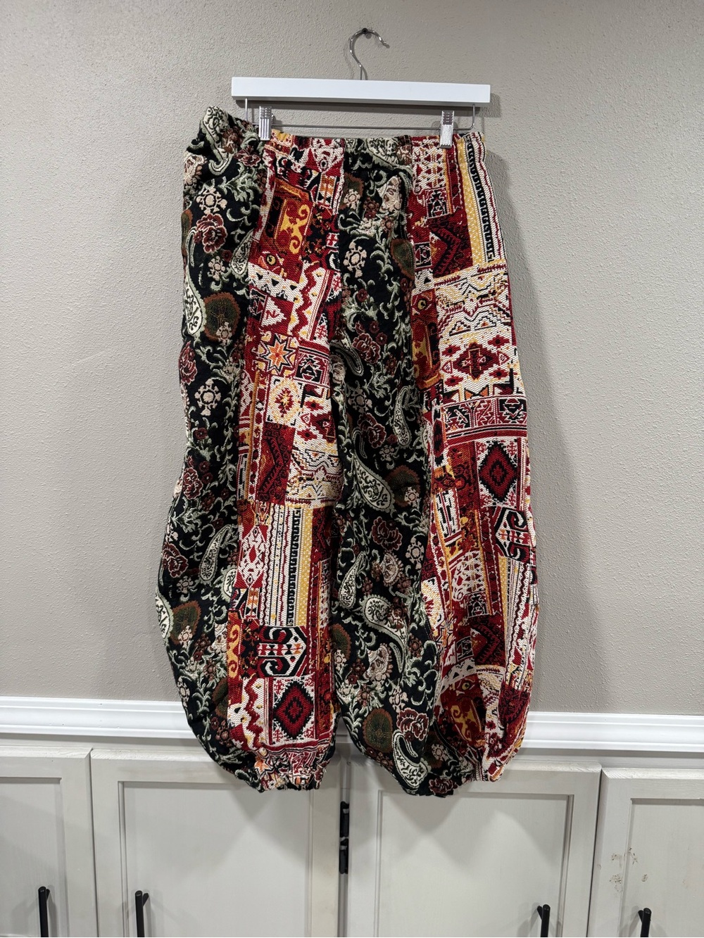 POL Multicolor Red Black Cream Green Patterned Woven - Picture 4 of 5